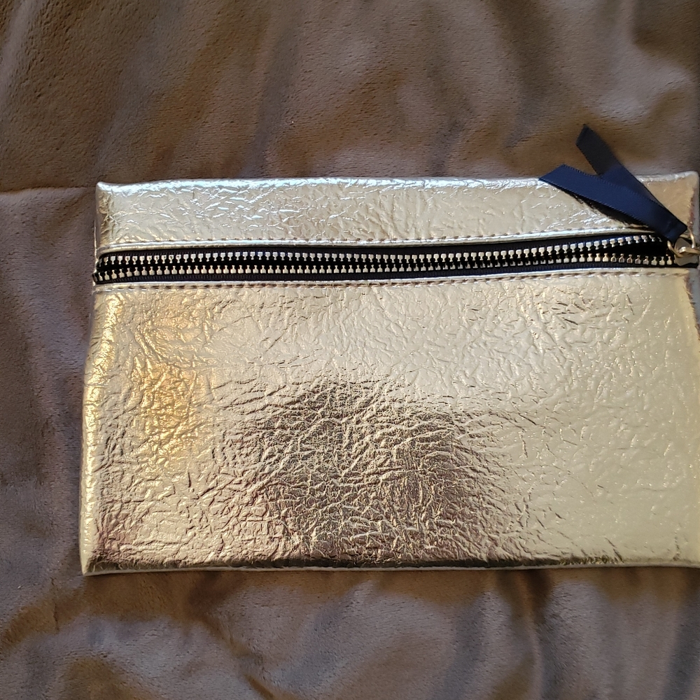 Makeup bag